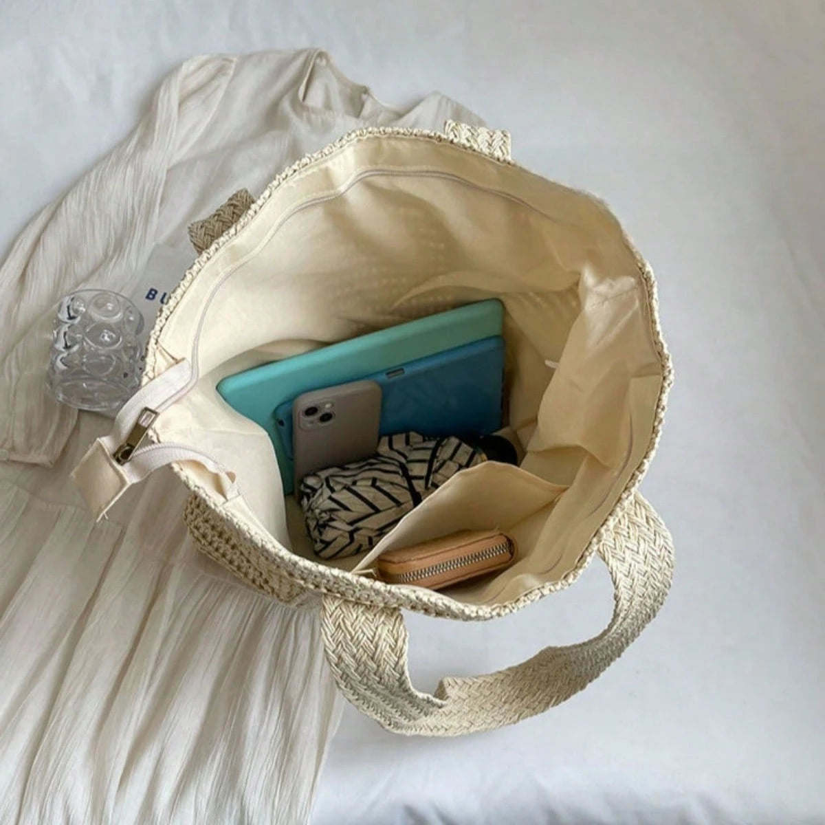 Vendedor Indicado
Bolsa Feminina De Palha De Veräo Versátil Nova DeOmbro Único Tecida à M¤o De Grande Capacidade
