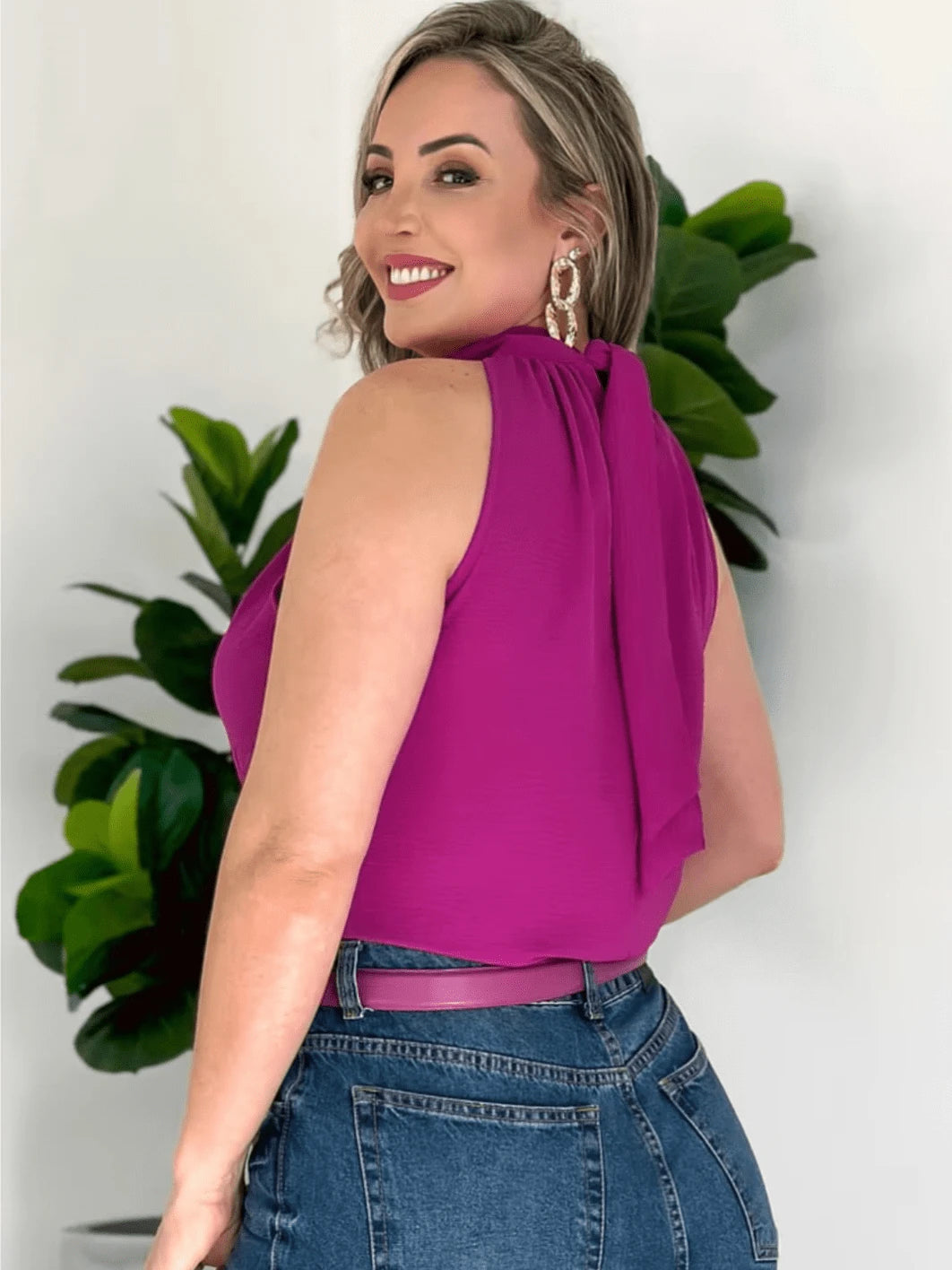 Vendedor Indicado
REGATA BLUSA GOLA ALTA DUNA FRANZIDO LANÇAMENTO