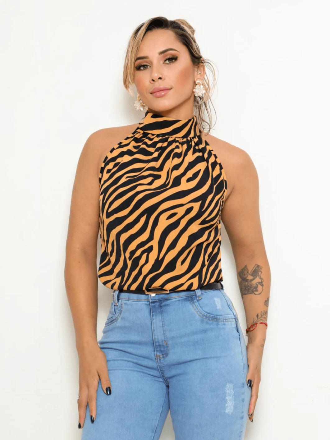 Vendedor Indicado
REGATA BLUSA GOLA ALTA DUNA FRANZIDO LANÇAMENTO