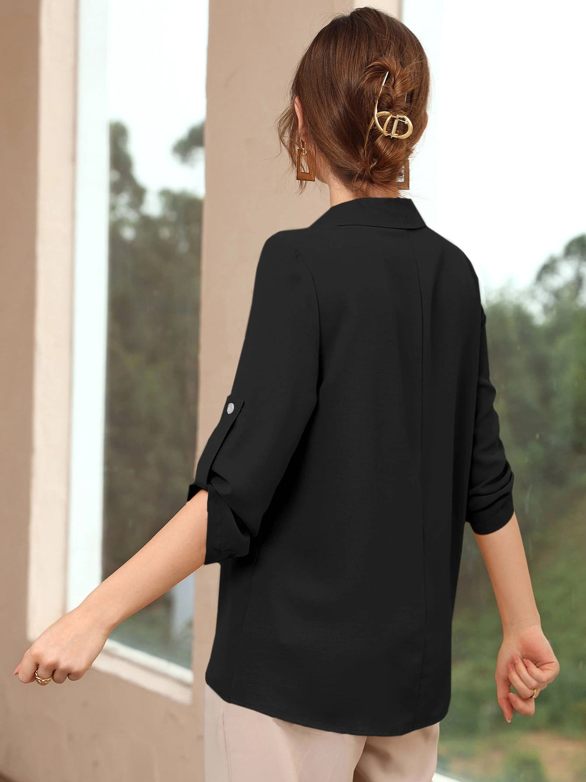 Mulvari Blusa Sólida com Mangas Enroladas