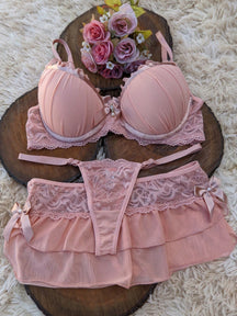 Lingerie com Sutiã Calcinha e Mini Saia Fio Dental e Saia Conjunto Langerie Sensual com Bojo Madona
