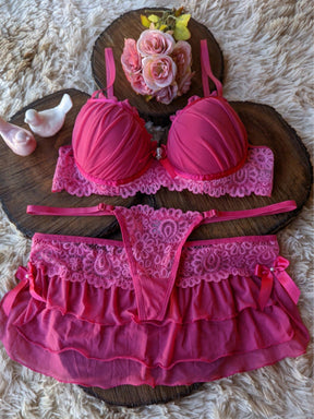 Lingerie com Sutiã Calcinha e Mini Saia Fio Dental e Saia Conjunto Langerie Sensual com Bojo Madona