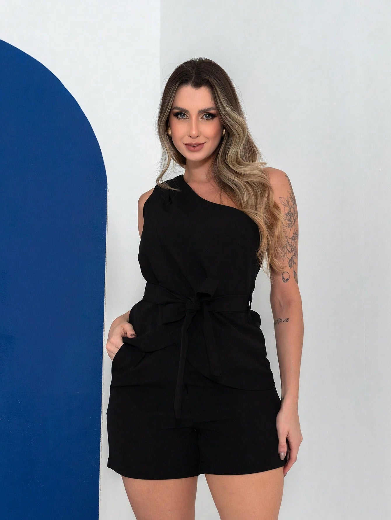 Vendedor Indicadoconjunto de blusa e shorte de alfaitaria C3073