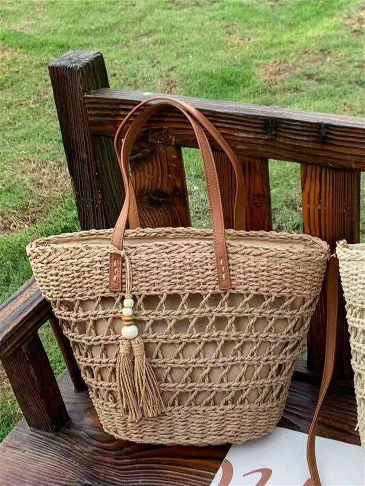 
Bolsa Guarda do Embaú de palha de grande capacidade para férias casuais praia portátil nova moda bolsa de ombro tecida com pingente