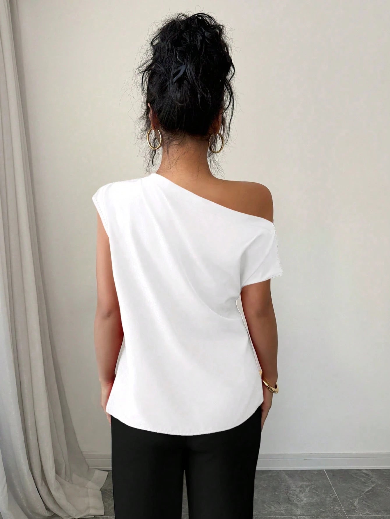Elenzga Blusa Assimétrica Franzida de Cor Sólida Minimalista Feminina, Verão