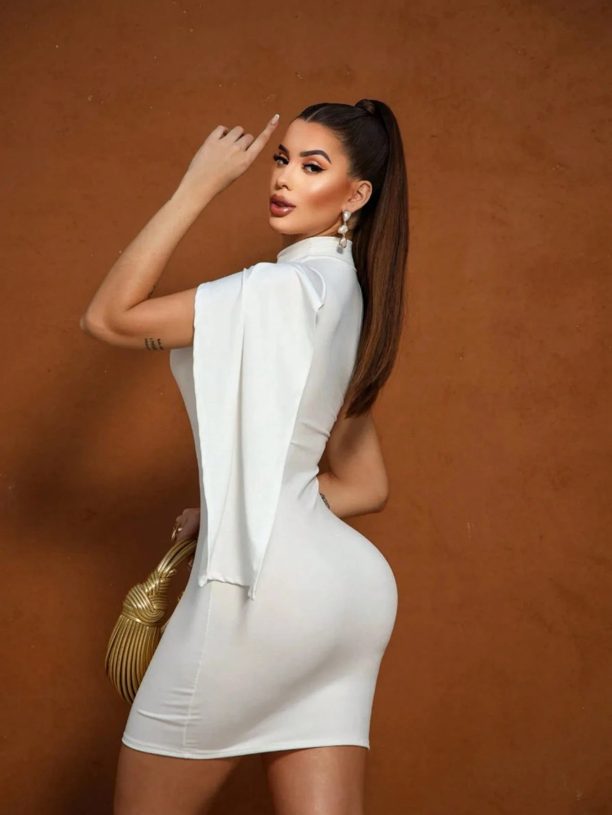 CroquiChic Vestido Elegante Feminino de Um Ombro Só com Manga Longa Fluida | Moda Festa Sensual Outono 2025