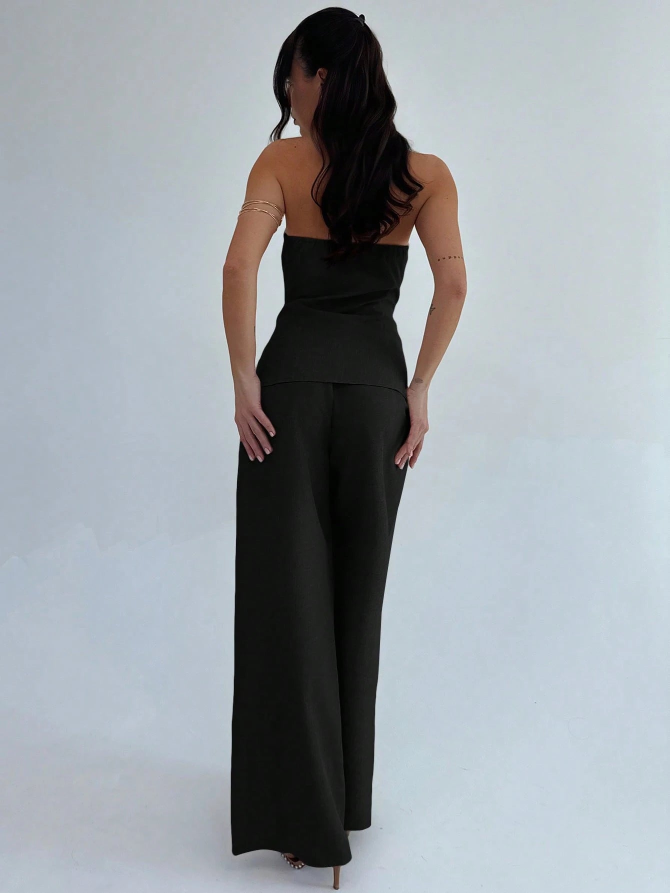 Firerie Conjunto de 2 Peças para Mulheres Minimalista Elegante, Top Bandeau com Botão de Metal e Calça de Perna Larga de Cintura Alta em Cáqui, Adequado para Escritório, Lazer, Férias