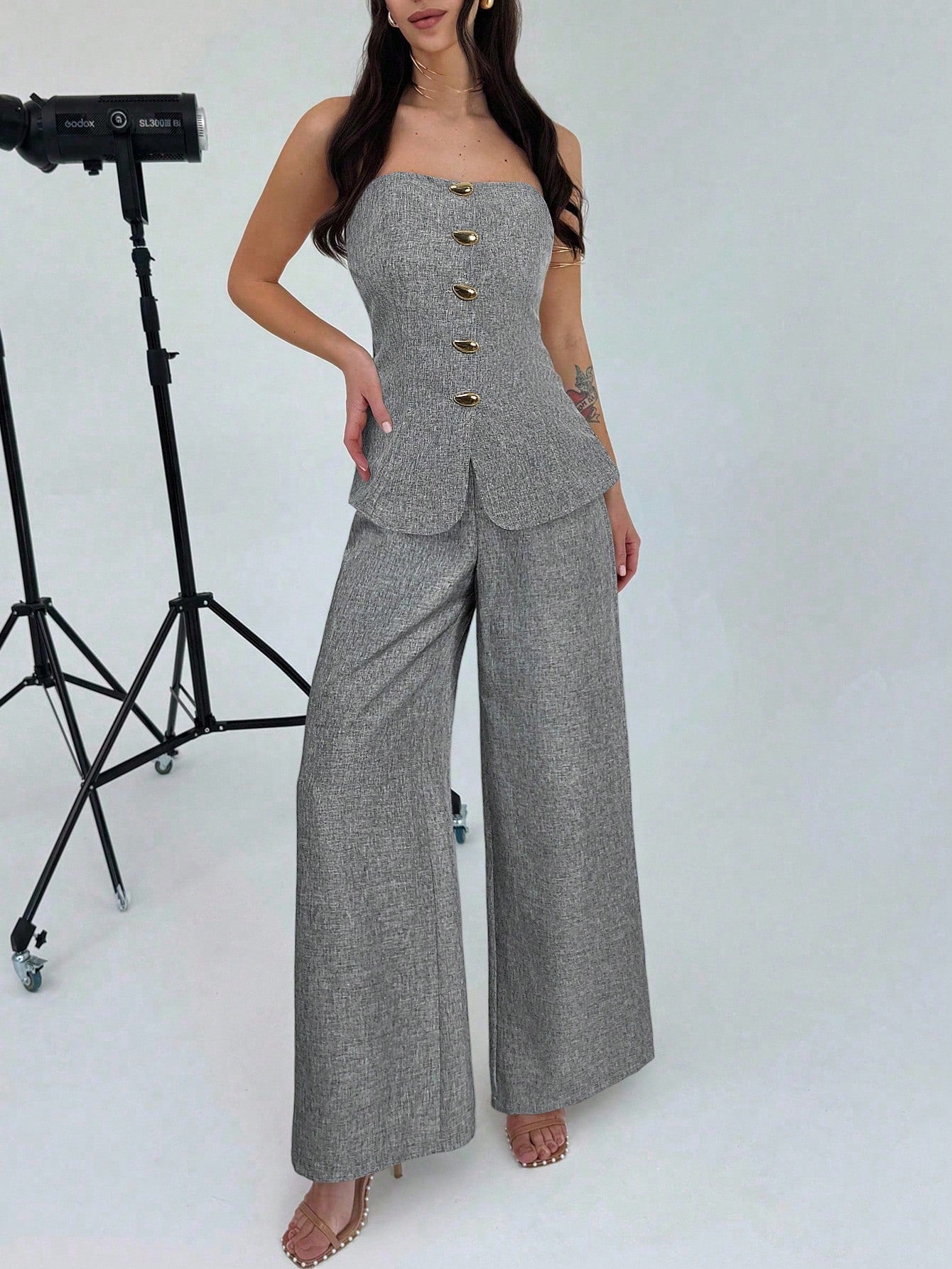 Firerie Conjunto de 2 Peças para Mulheres Minimalista Elegante, Top Bandeau com Botão de Metal e Calça de Perna Larga de Cintura Alta em Cáqui, Adequado para Escritório, Lazer, Férias