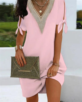 Vestido Feminino com Gola Detalhada Ana