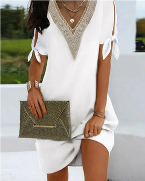 Vestido Feminino com Gola Detalhada Ana